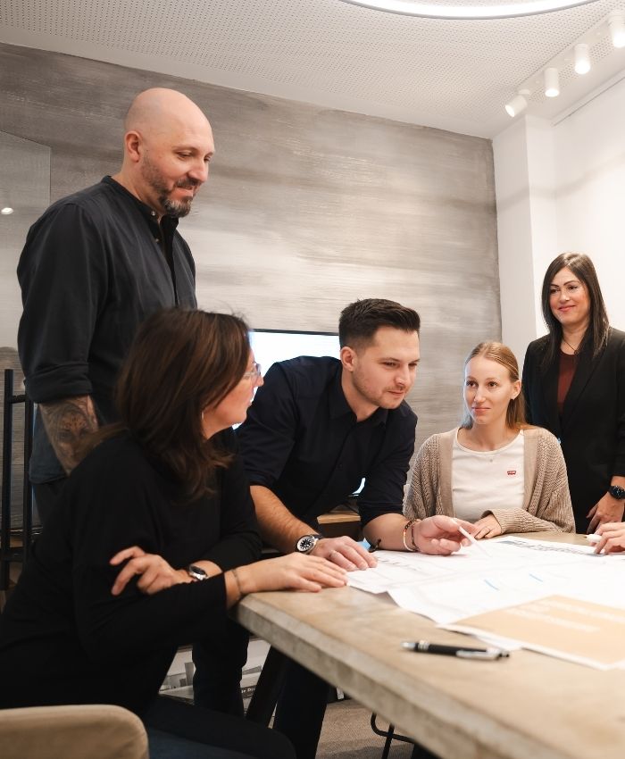 bm romar partner dgnb zertifizierung teambesprechung